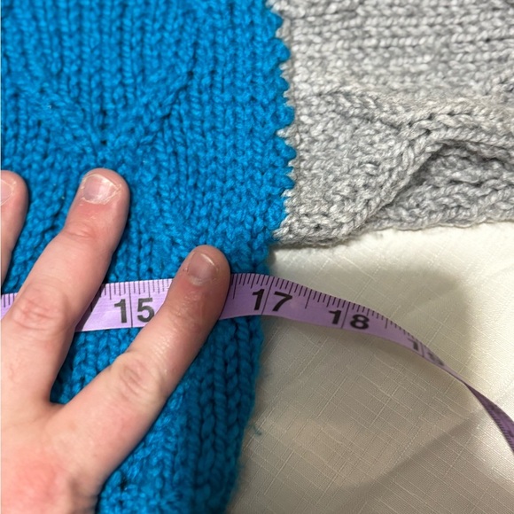 Vintage Blue and Gray Knitted Cardigan Sweater with Floral Design - Picture 7 of 9